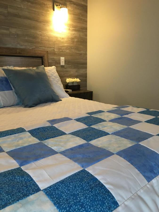 Raleigh Rooms & Taylor'S Crafts Екстериор снимка