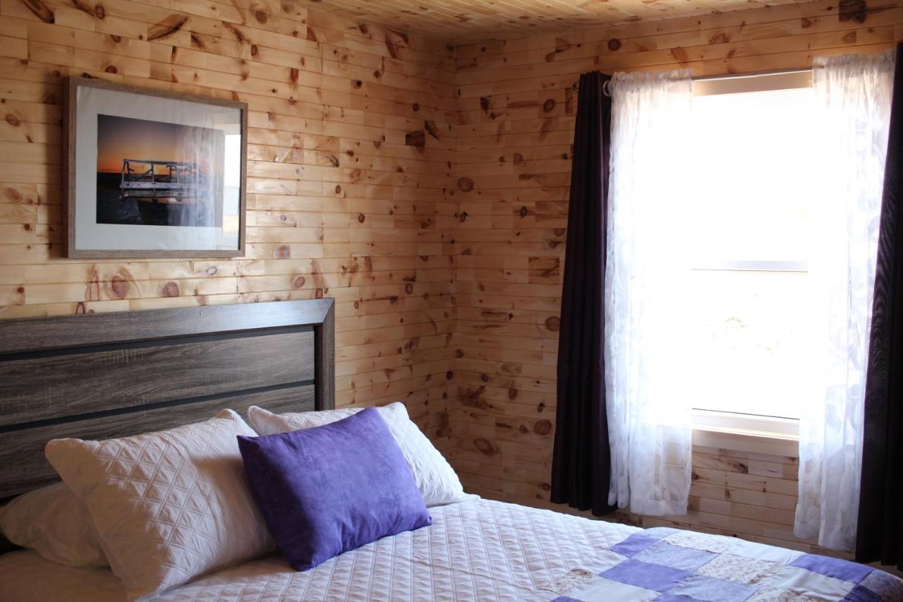 Raleigh Rooms & Taylor'S Crafts Екстериор снимка