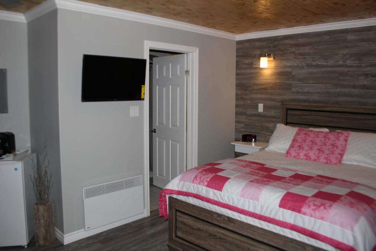 Raleigh Rooms & Taylor'S Crafts Екстериор снимка