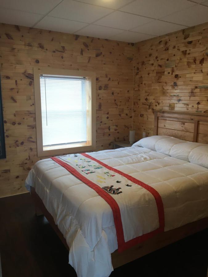 Raleigh Rooms & Taylor'S Crafts Екстериор снимка